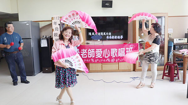 2023-05-10 梁老師歌唱班暨母親節活動