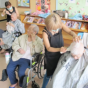 2017-07-03-也巽義剪