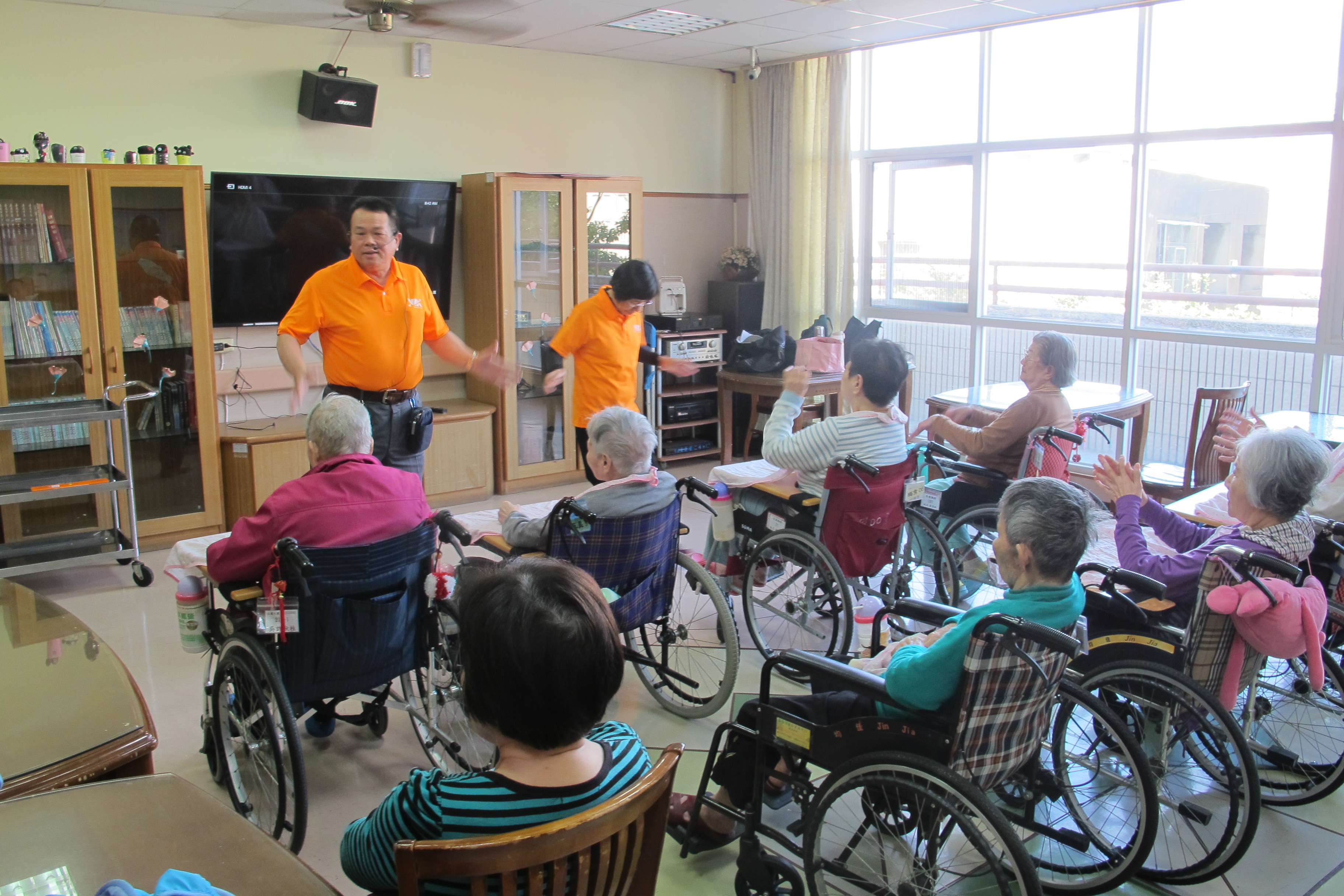 2019-2-12-信望愛活動