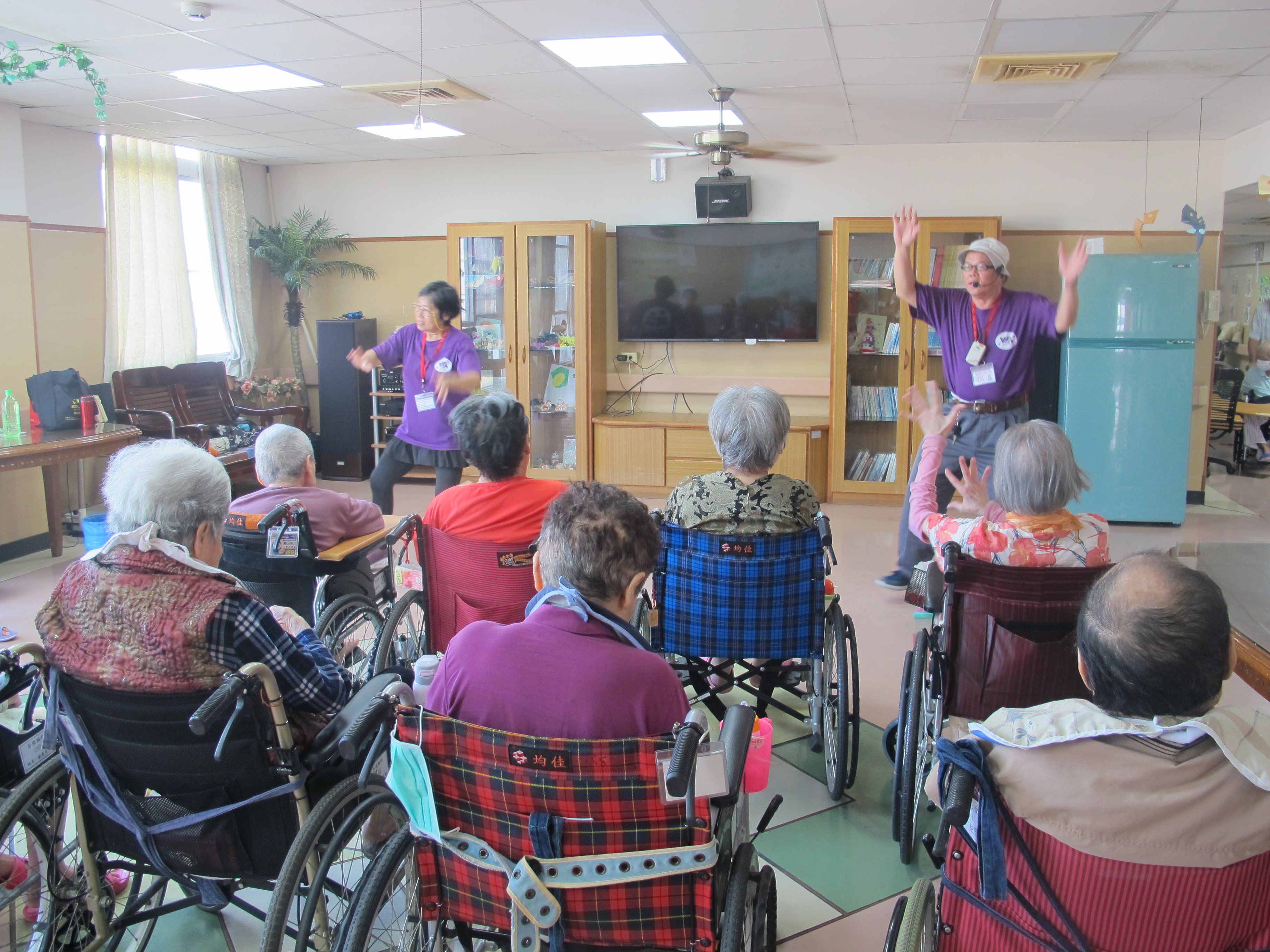 2020-10-13信望愛活動