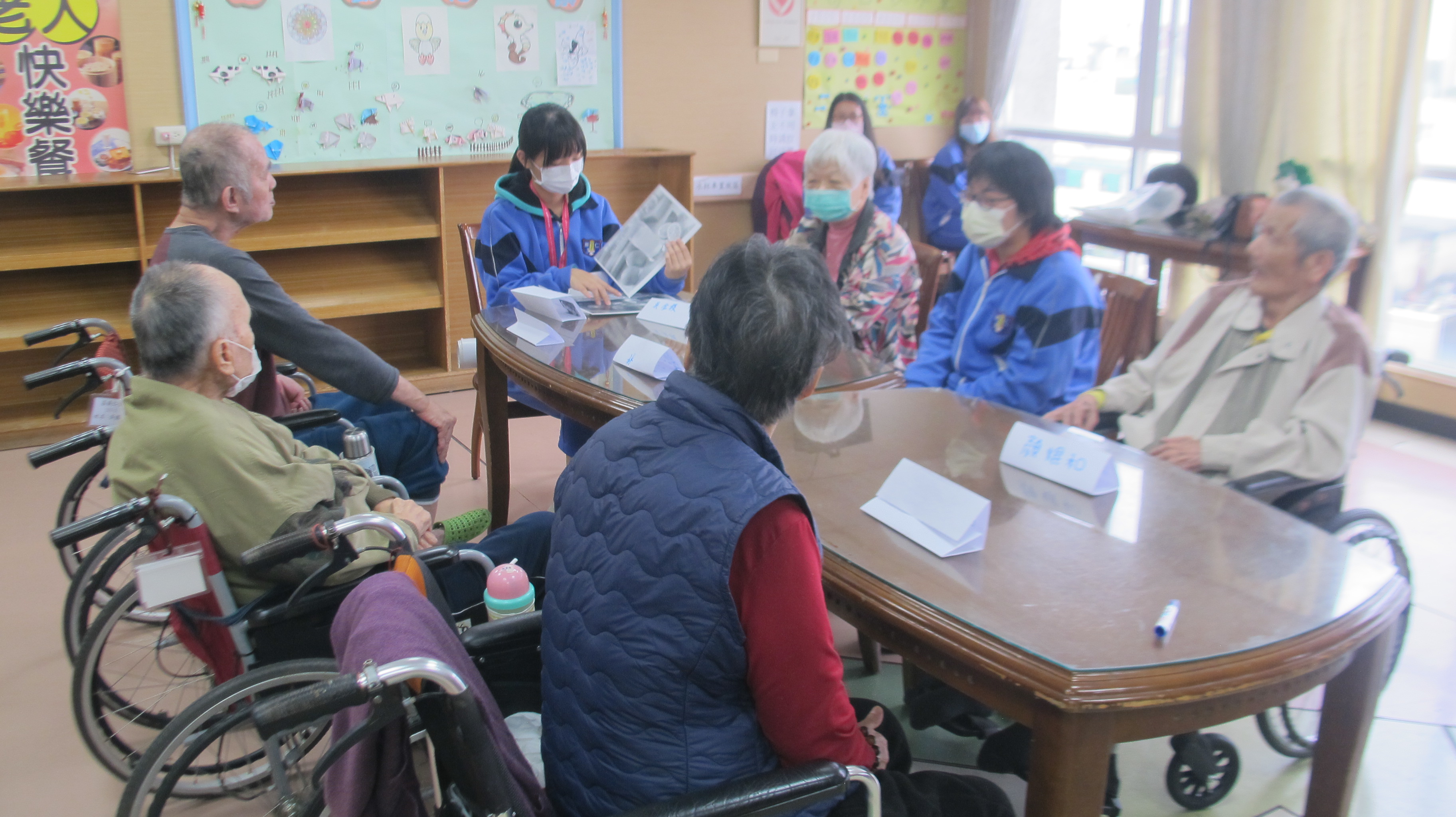 2020-12-21崇仁護校學生關懷者長者