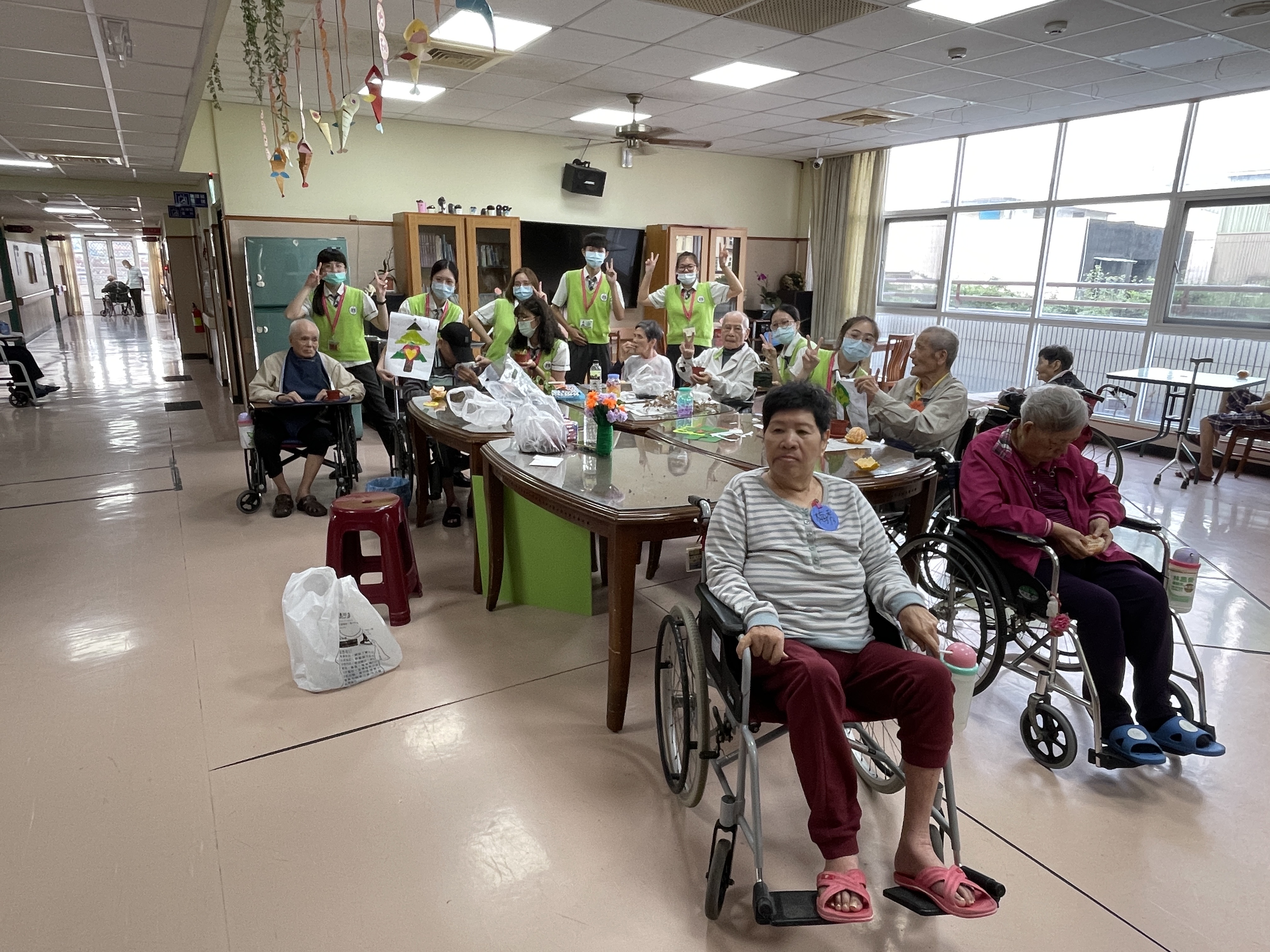 2020-11-16崇仁護校學生關懷者長者